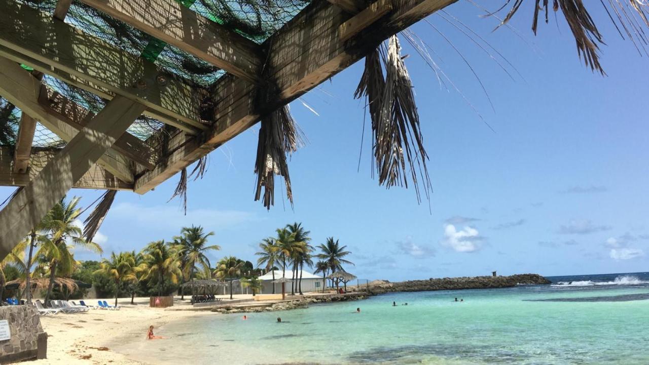 Studio Vue Mer Piscine Plage Kaz Punch Manganao Chez Julie سانت فرانسوا المظهر الخارجي الصورة